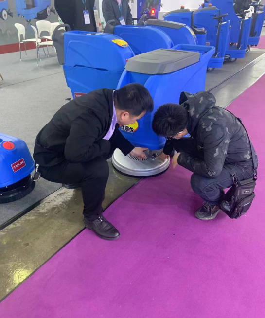 本溪小型电动洗地机是否适合用于环卫保洁