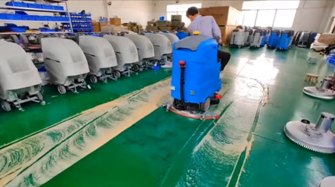 本溪2023年还在用人工的物业保洁不妨试试洗地机吧